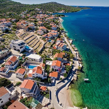 Apartments Bisernica-With Pool Ражань Экстерьер фото